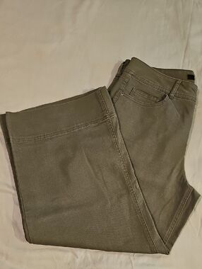 Women's Olive Wide Leg Jeans